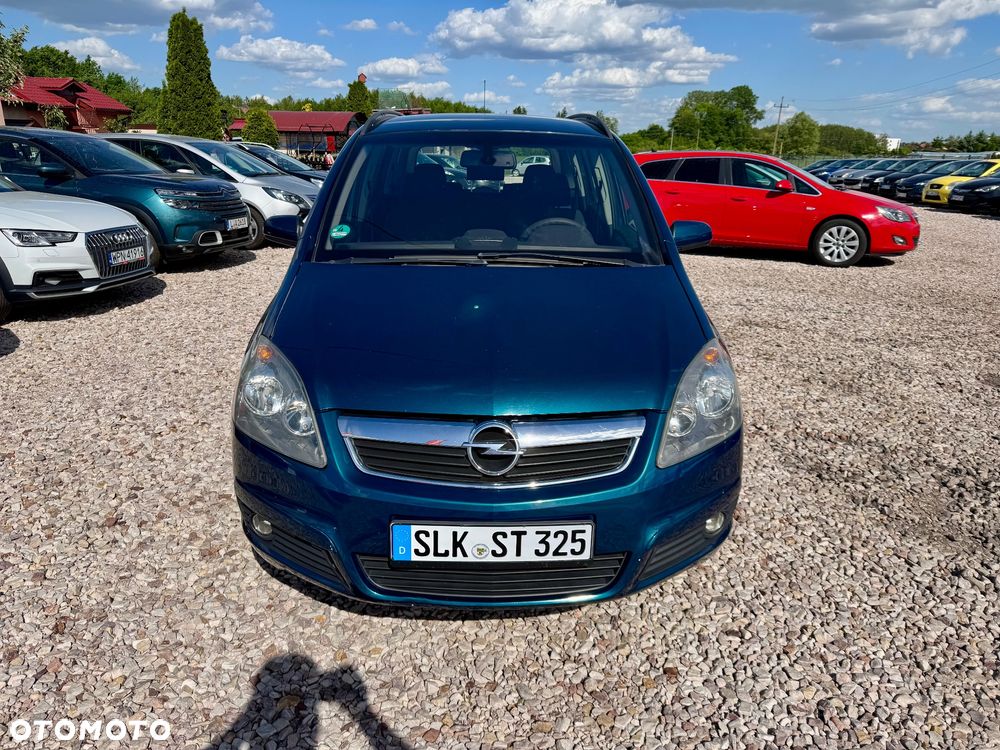 Opel Zafira - 10
