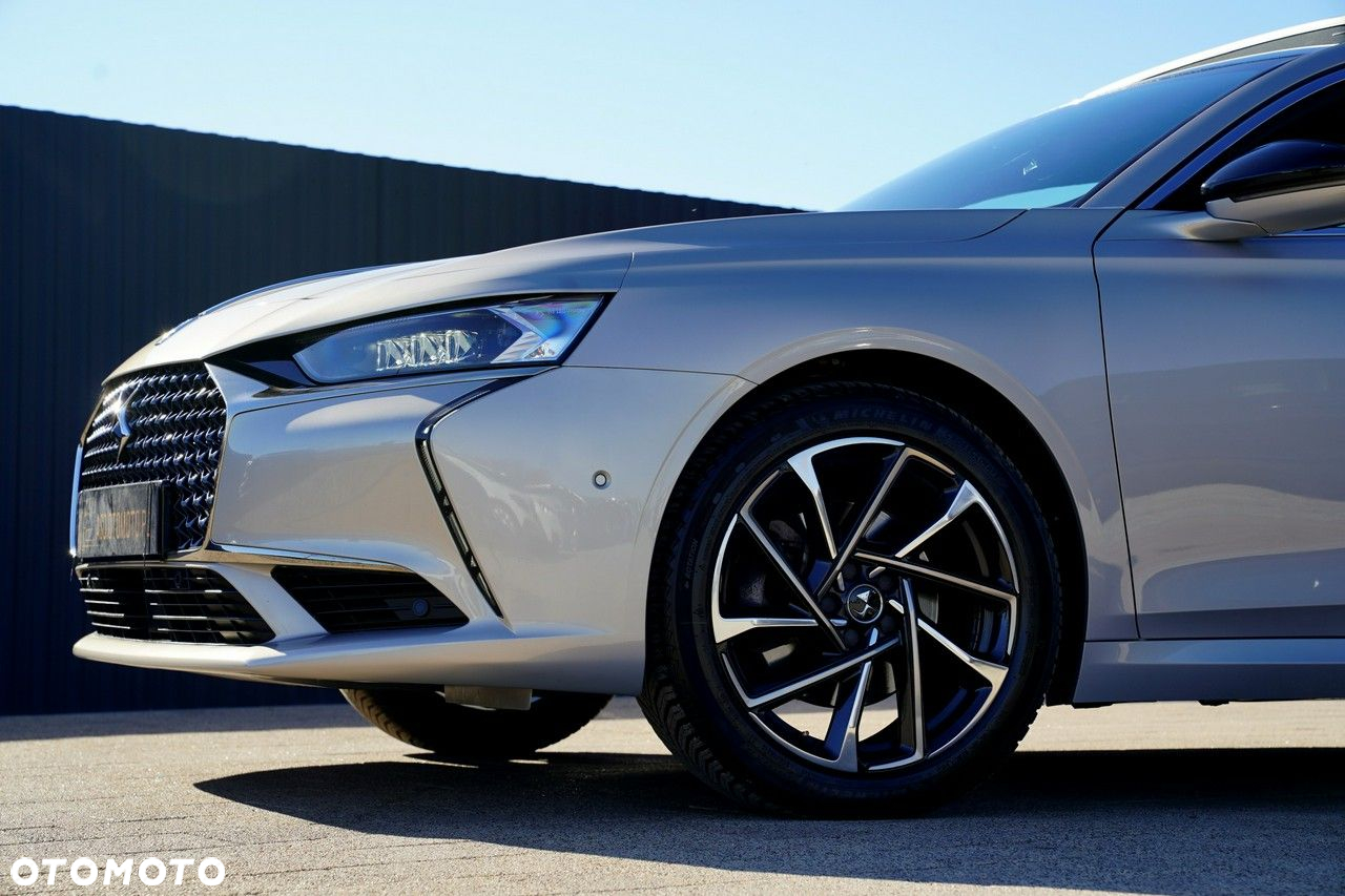 DS Automobiles DS 9 - 4
