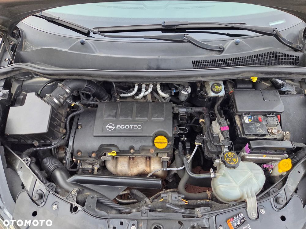 Opel Corsa 1.2 16V Cosmo - 17