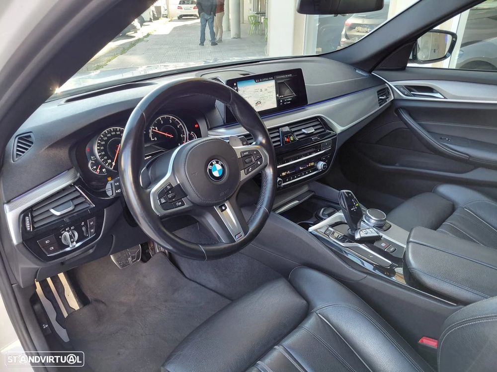 BMW 520 d Touring Aut. M Sport Edition - 10