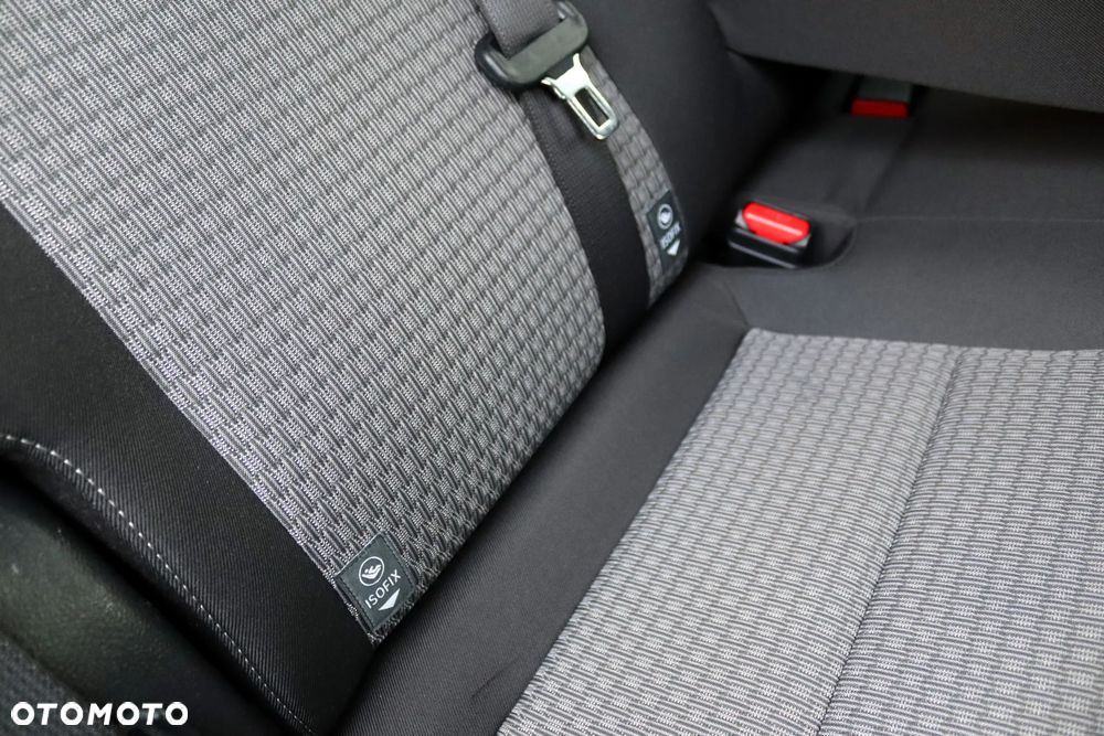 Toyota Auris - 27