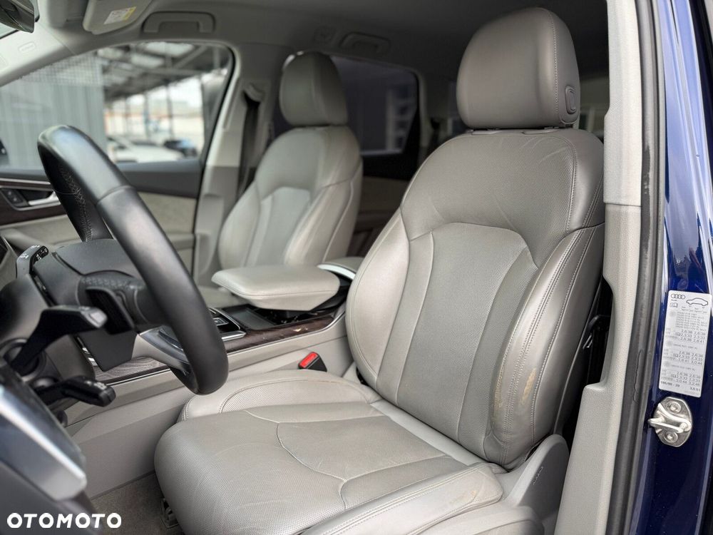 Audi Q7 - 25