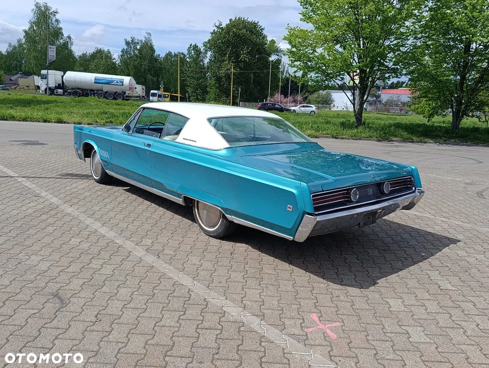Chrysler 300 - 8