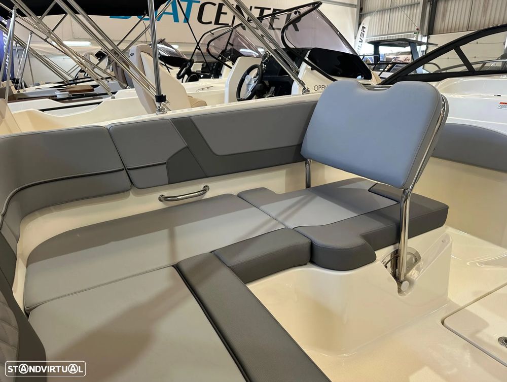 Bayliner VR6 OB - 15