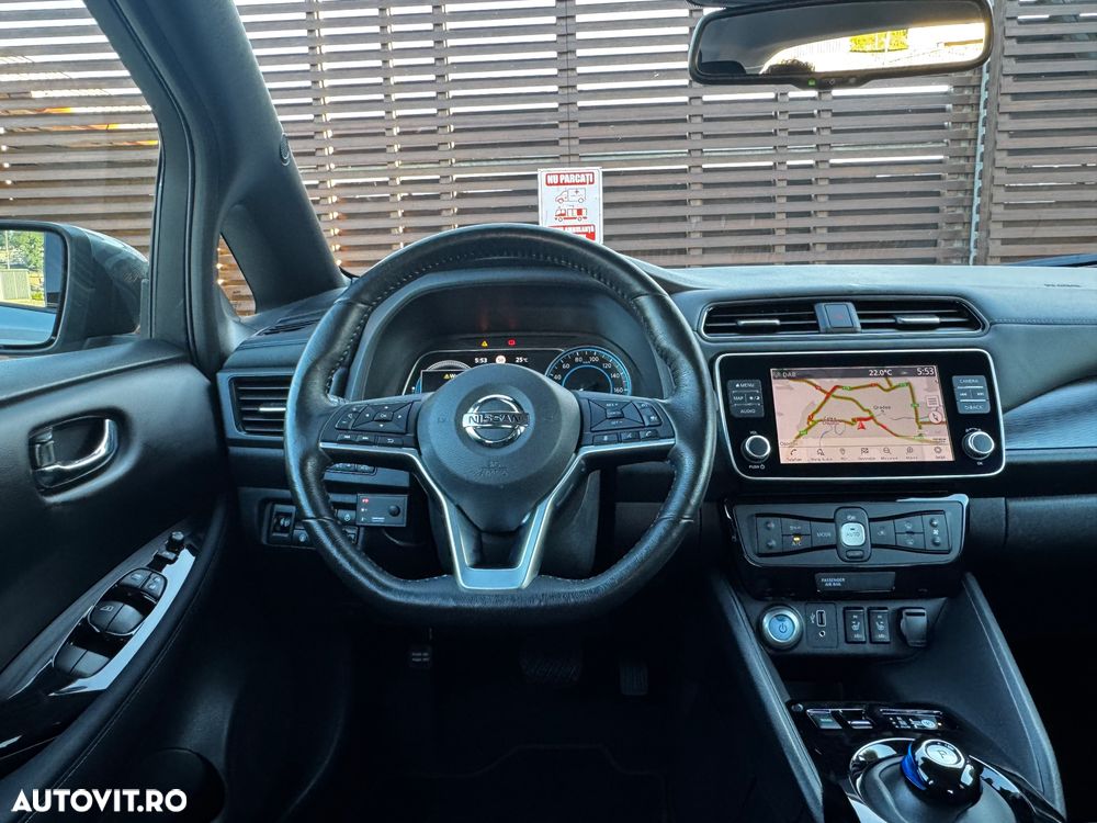 Nissan LEAF 62 kWh e+ N-Connecta - 20