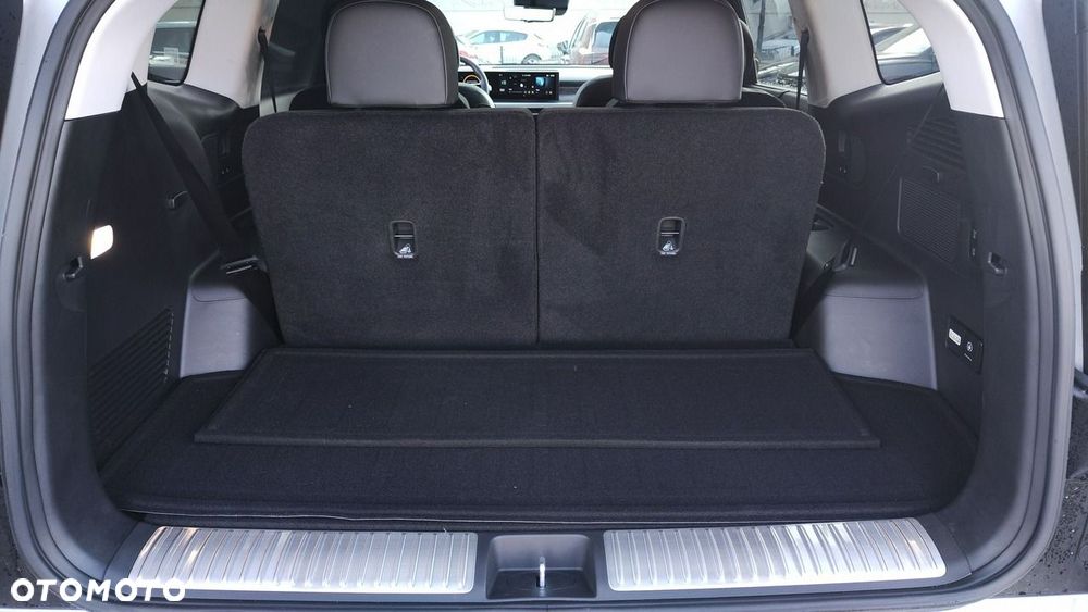 Hyundai IONIQ 9 110kWh Calligraphy AWD - 24