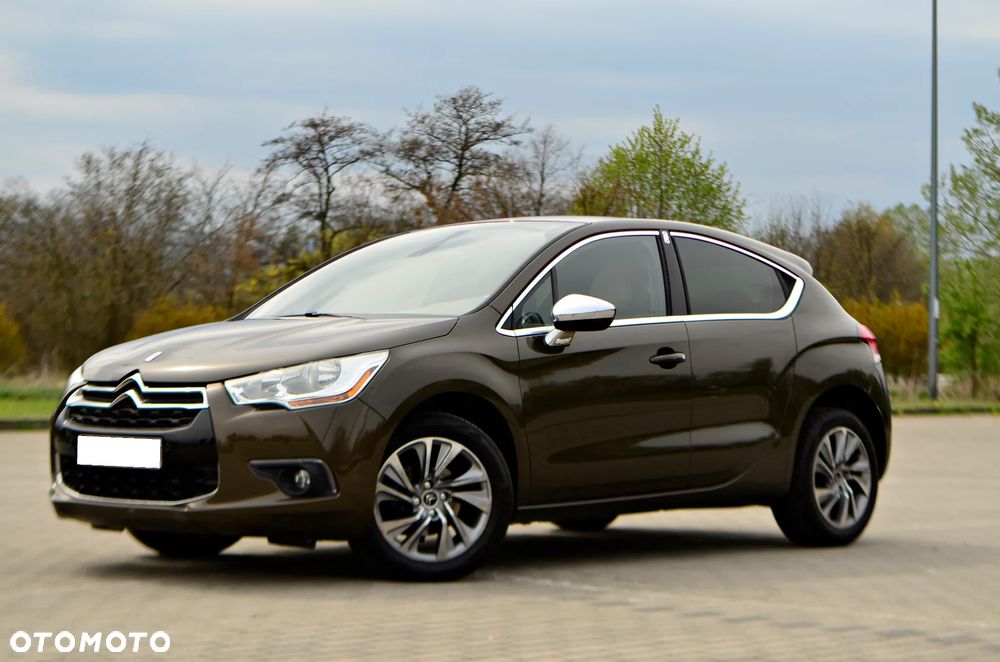 Citroën DS4 e-HDi 115 SoChic - 2