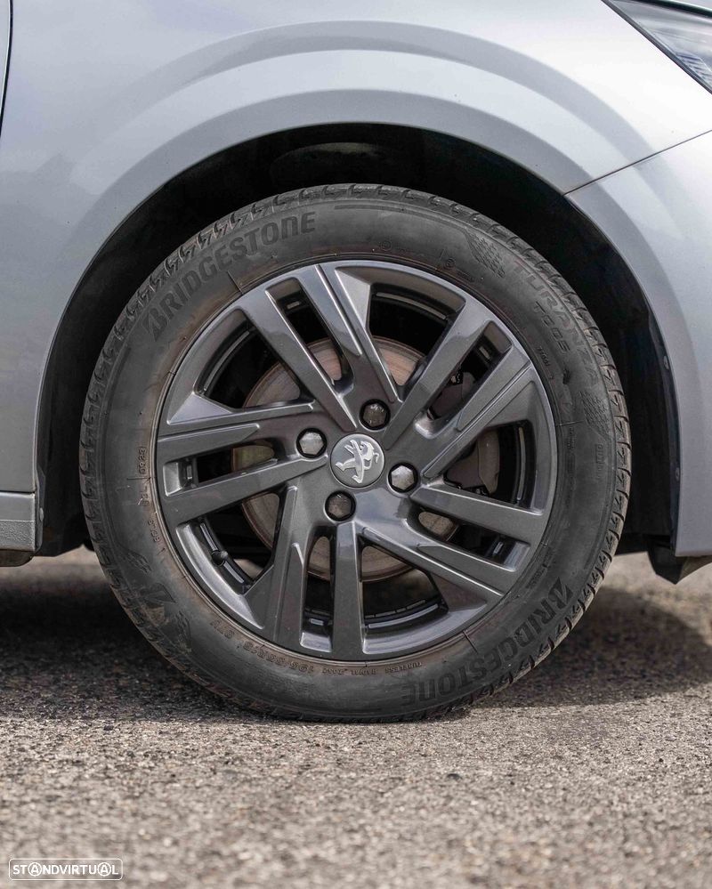 Peugeot 208 1.2 PureTech Allure Pack EAT8 - 5