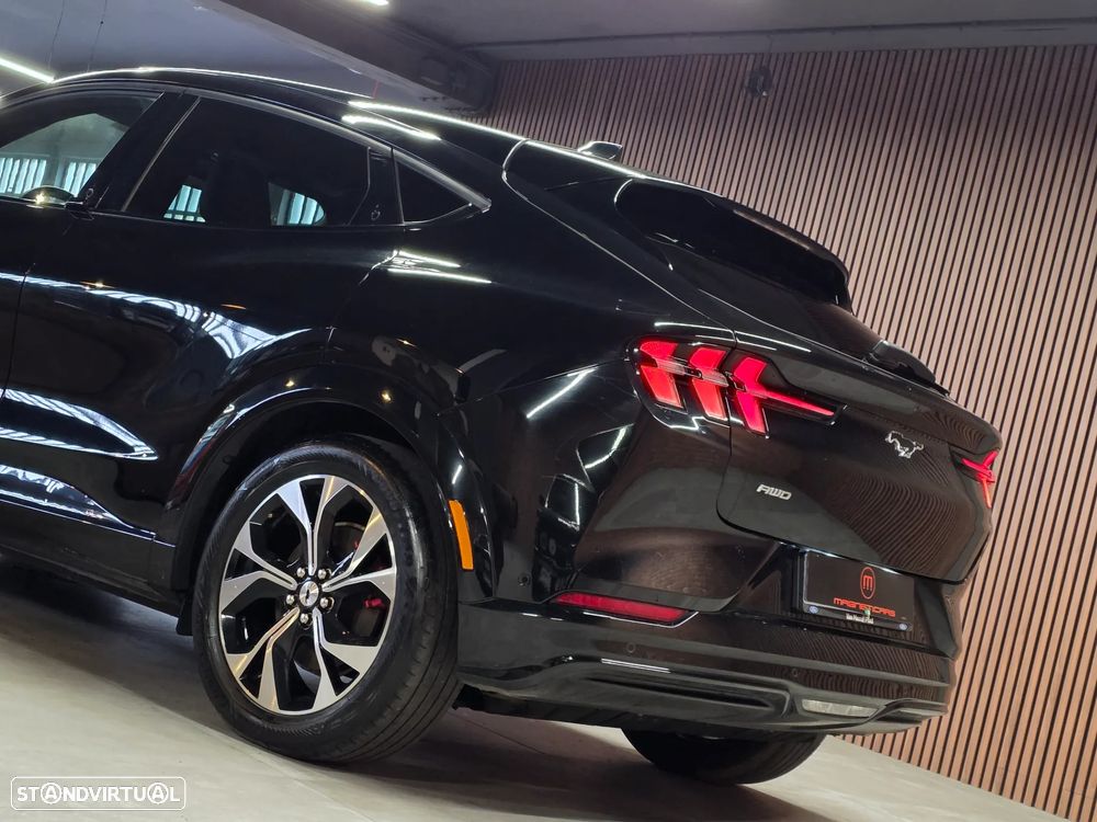Ford Mustang Mach-E AWD PREMIUM - 2