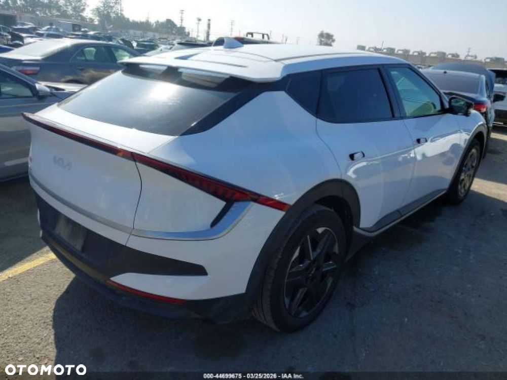 Kia EV6 - 5
