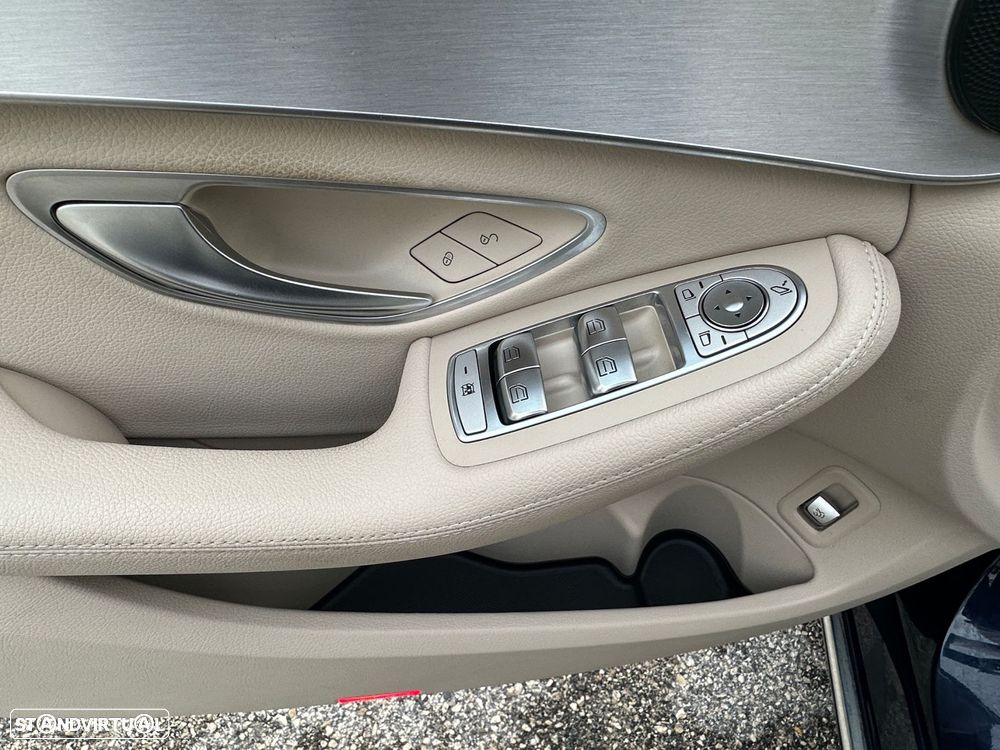 Mercedes-Benz C 300 de Avantgarde - 15
