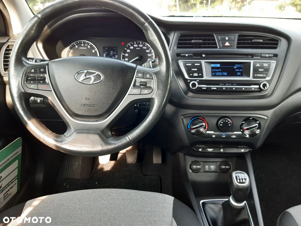 Hyundai i20 1.2 Passion Plus - 10