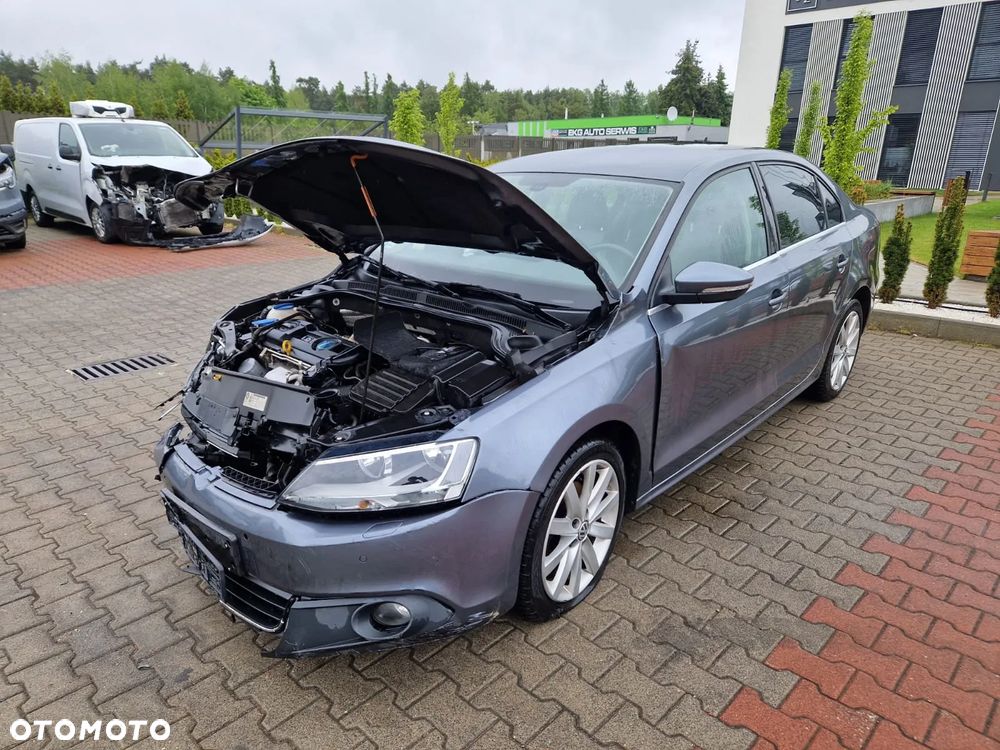 Volkswagen Jetta 1.4 TSI Highline - 9