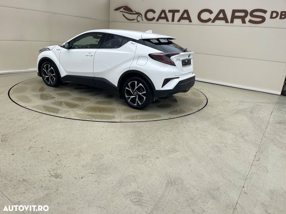 Toyota C-HR Hybrid Club - 10