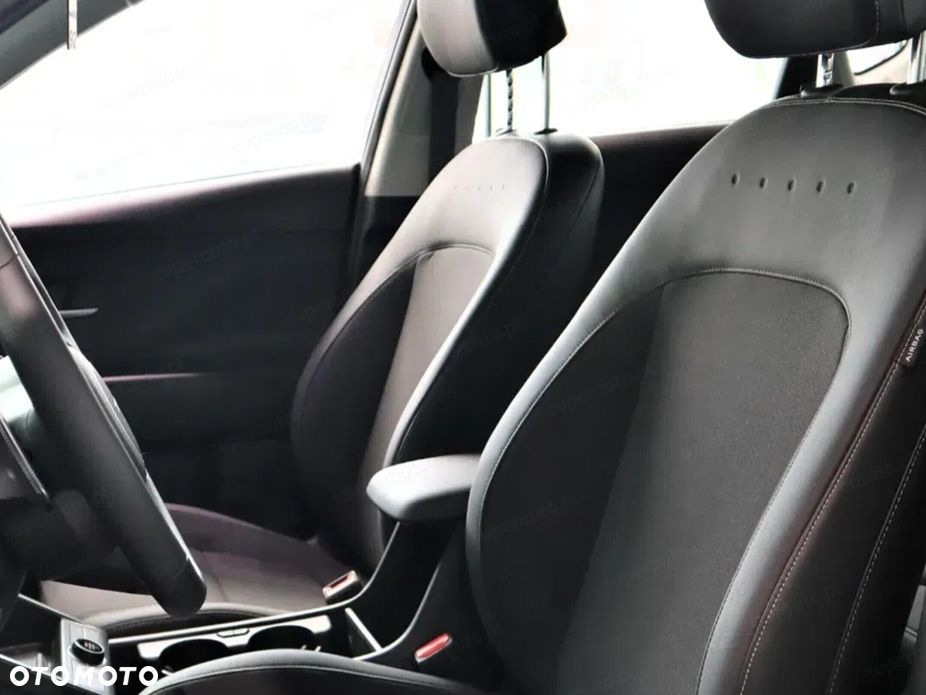 Hyundai Kona - 6