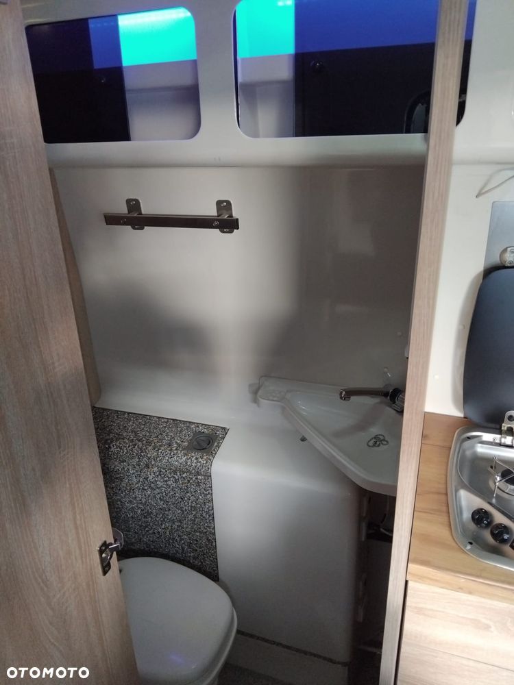 Ford Transit / Kamper / WC - 11