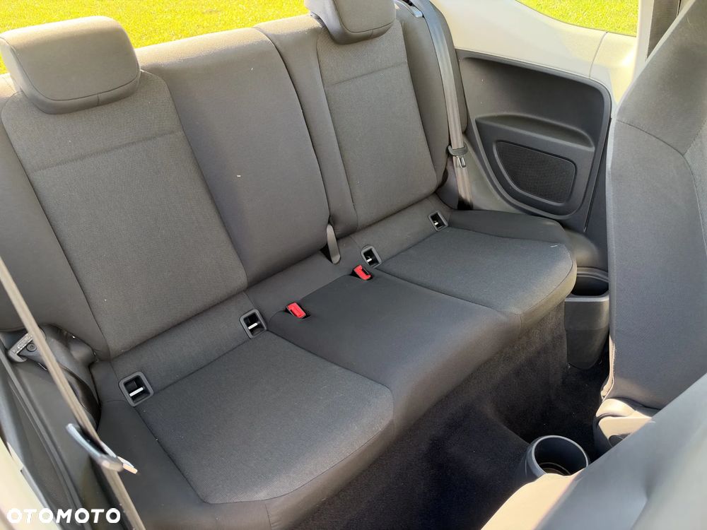 Volkswagen up! - 31