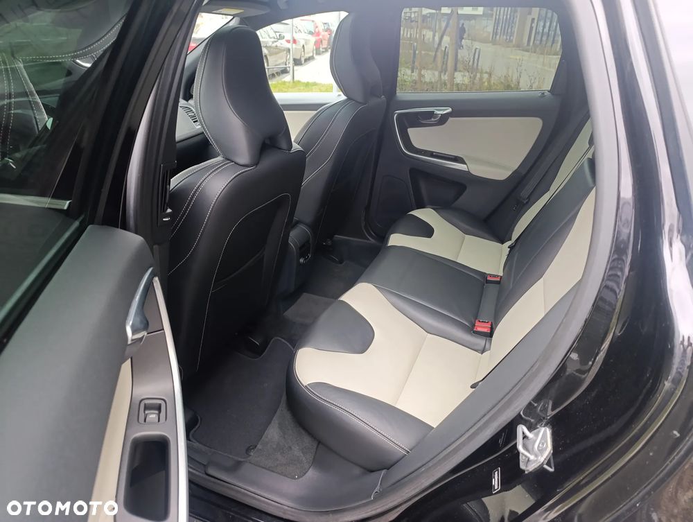 Volvo XC 60 T6 AWD Summum - 8