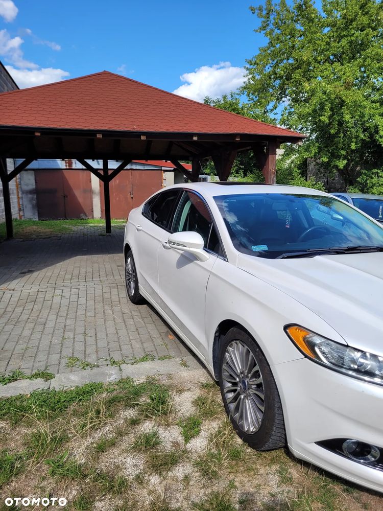 Ford Fusion 2.0 EcoBoost Titanium - 4