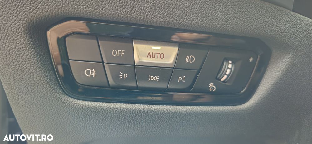 BMW Seria 3 320d xDrive AT MHEV - 16