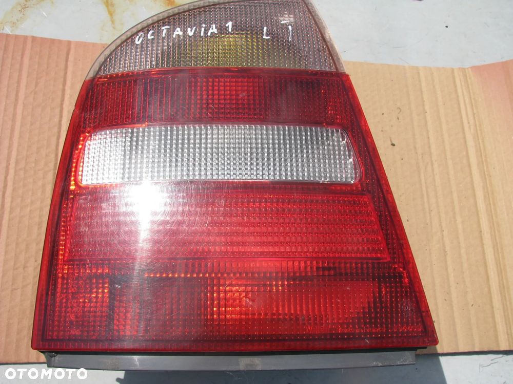 Lampa Lewy Tył Skoda Octavia I
