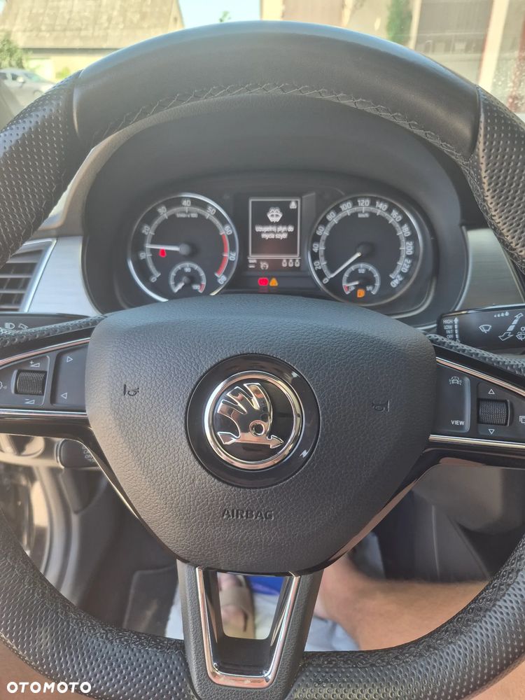 Skoda Fabia 1.0 TSI DSG Style - 24
