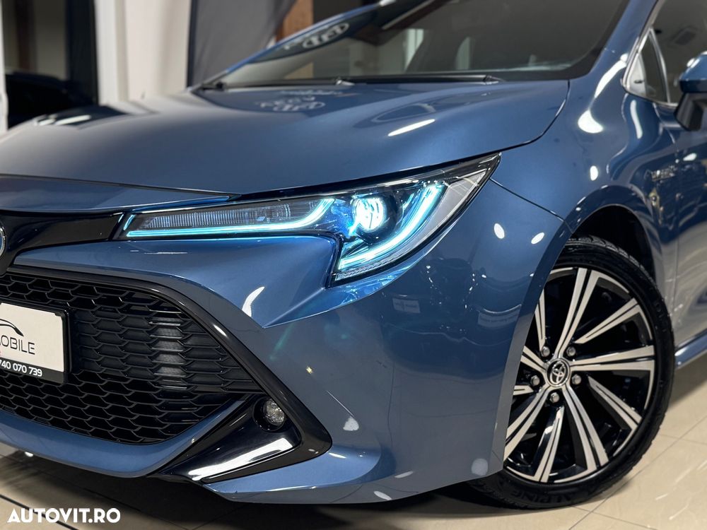 Toyota Corolla 1.8 Hybrid Team Deutschland - 33