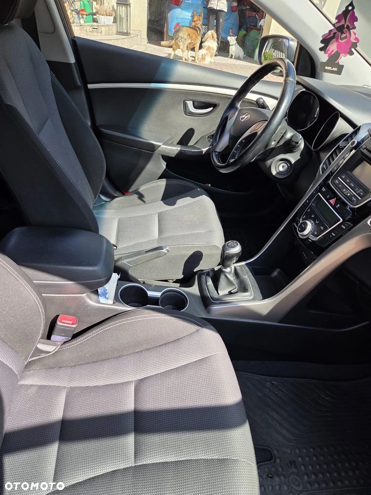 Hyundai i30 1.6 Comfort - 7