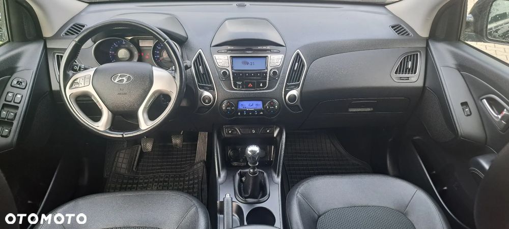 Hyundai ix35 - 23