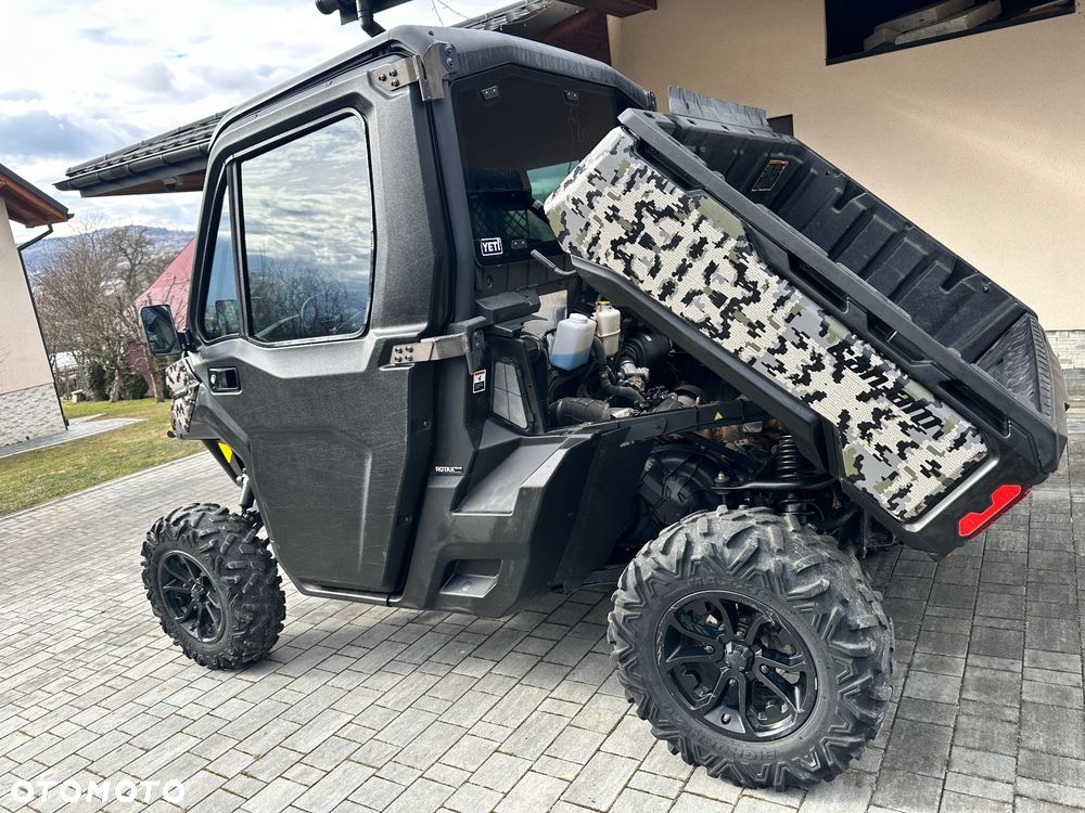 Can-Am Inny - 20