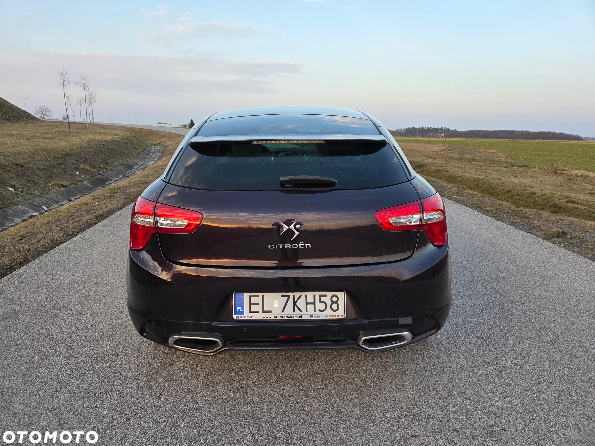 Citroën DS5 2.0 HDi Hybrid4 SoChic MCP - 4