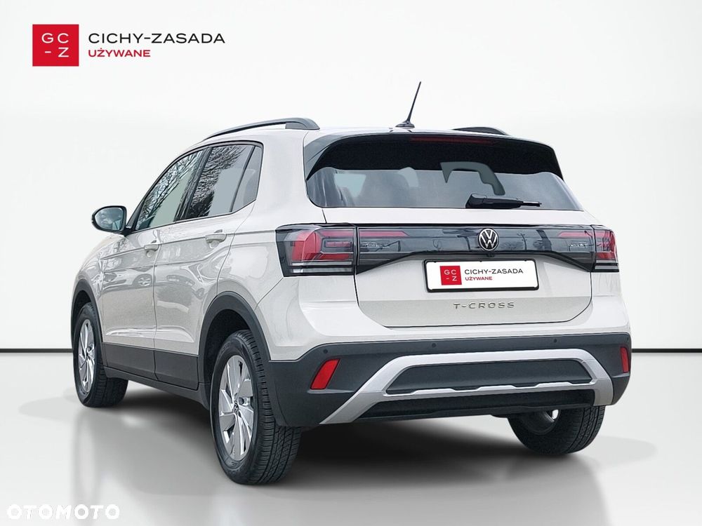 Volkswagen T-Cross - 4