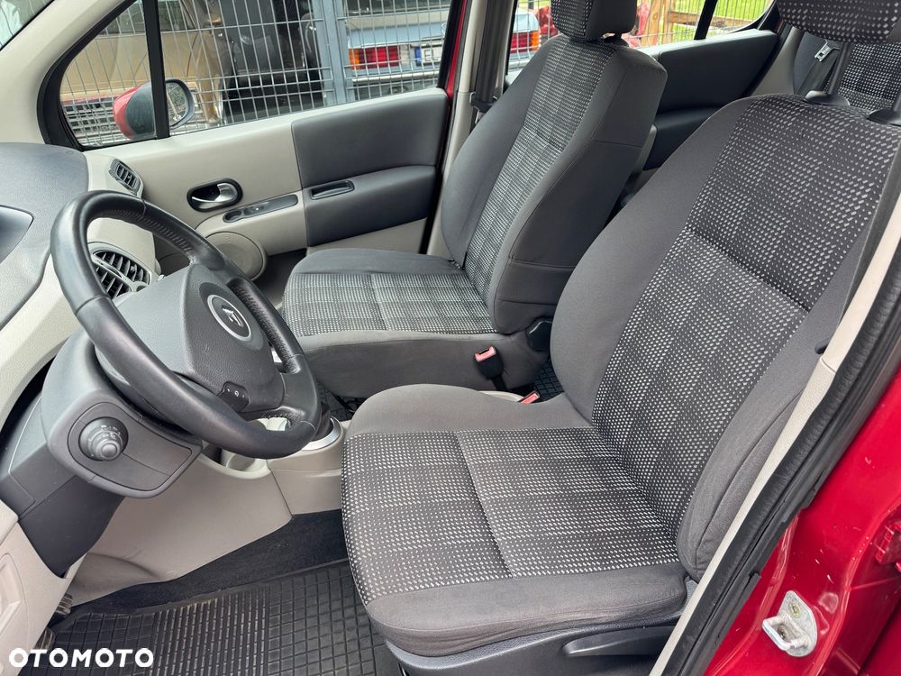Renault Modus - 12