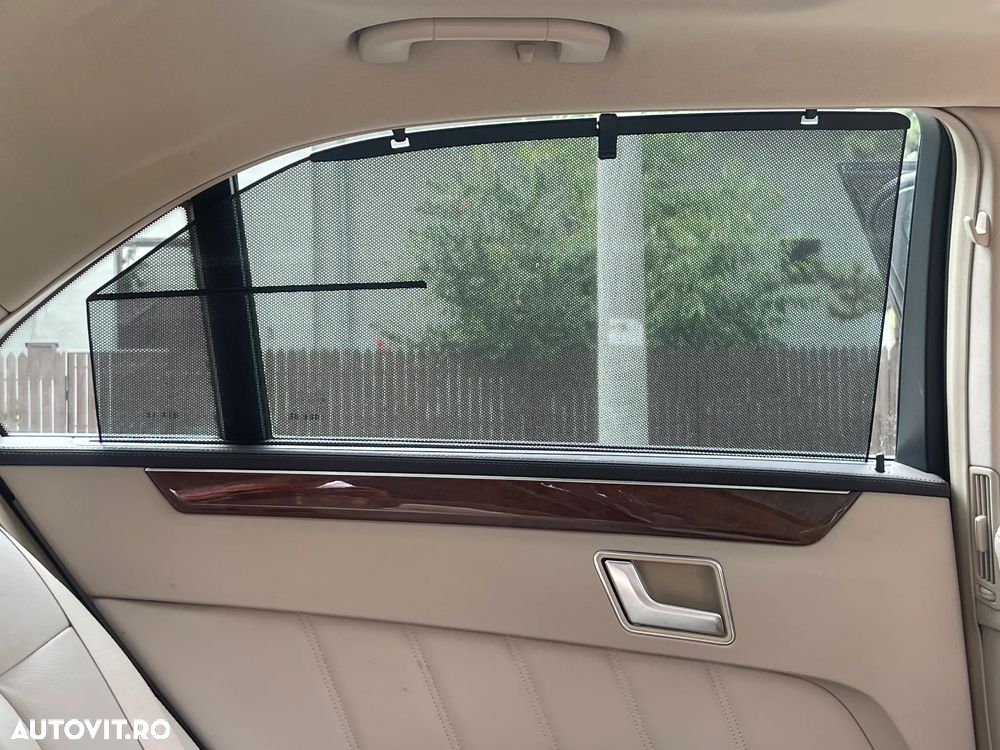 Mercedes-Benz E 350 BlueTEC 4MATIC Aut. - 22