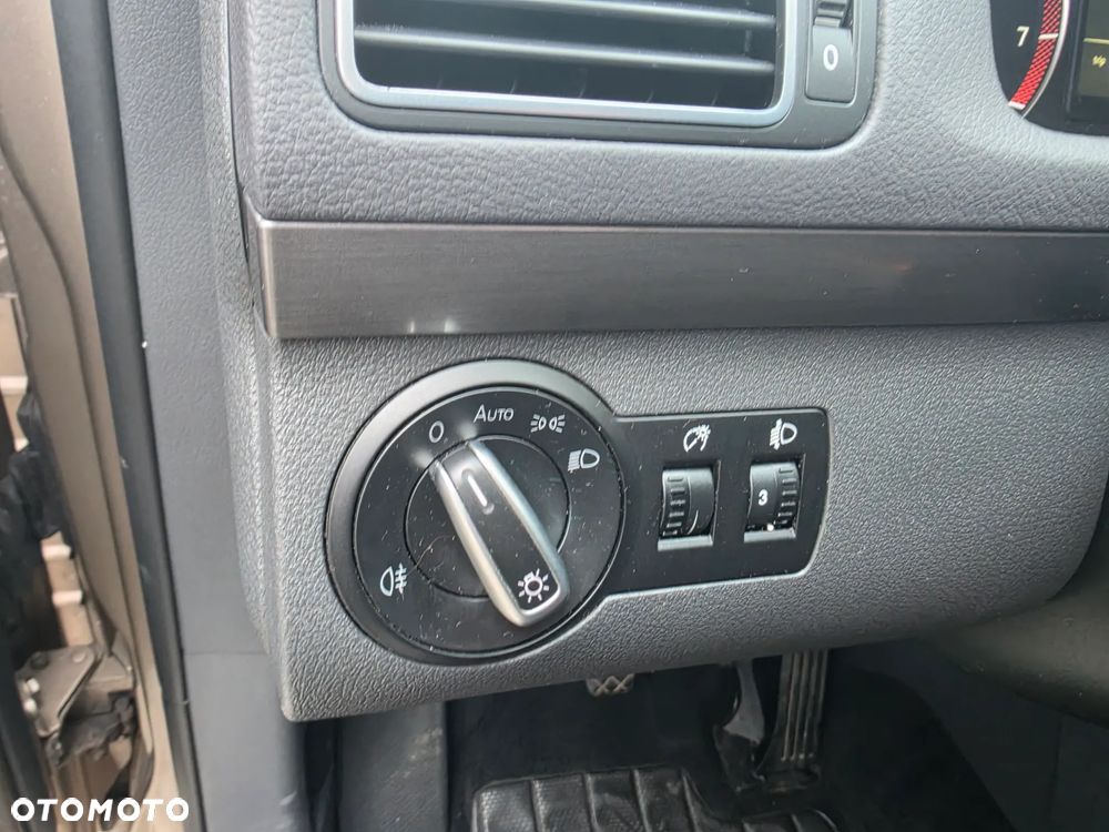 Volkswagen Touran 1.2 TSI Comfortline - 26