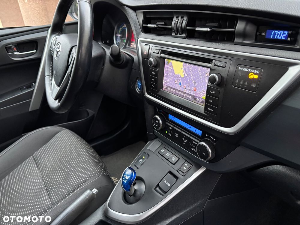 Toyota Auris - 10