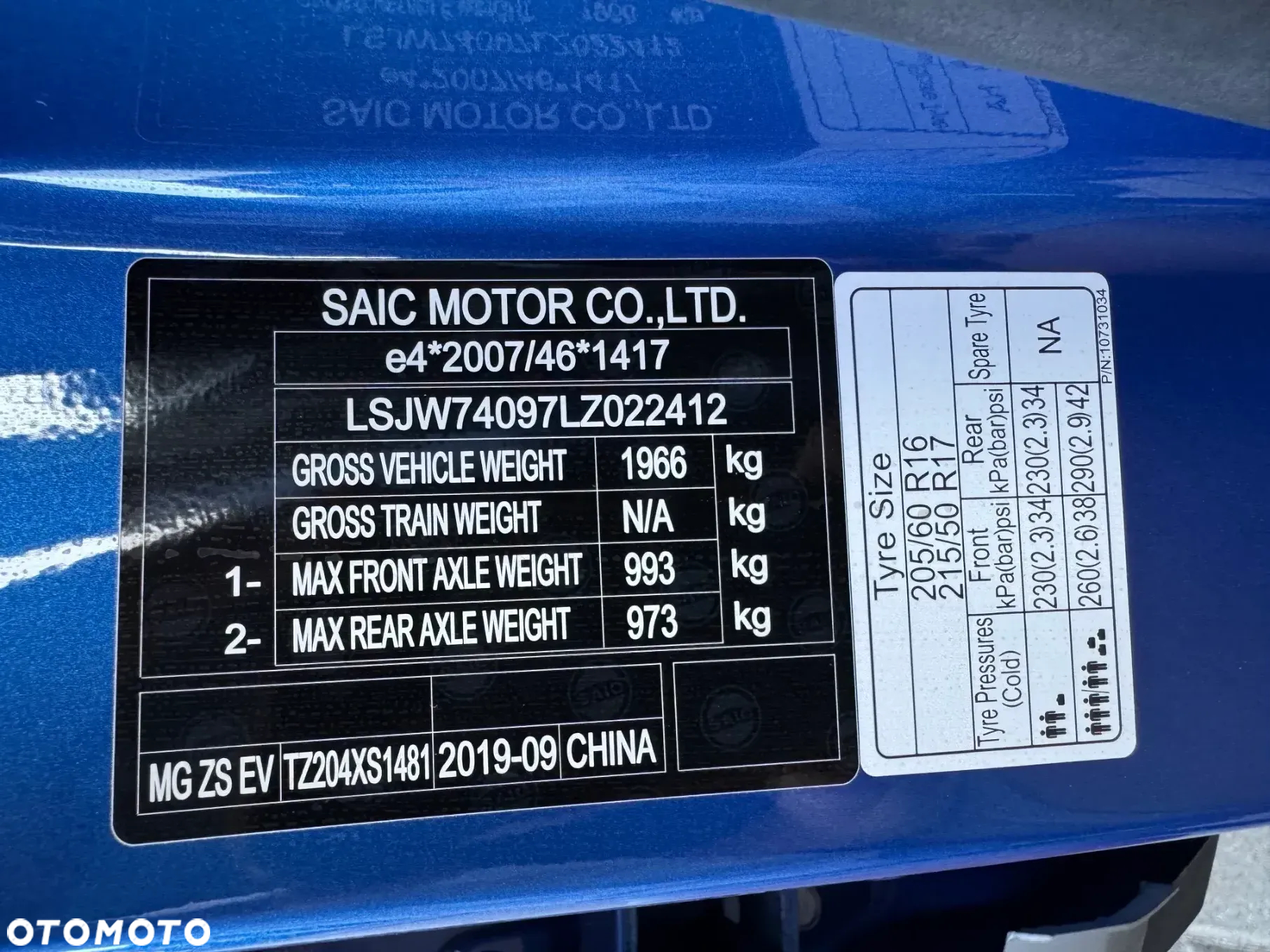 MG ZS EV Luxury - 40