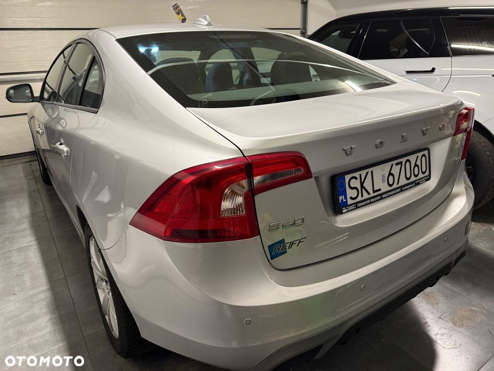 Volvo S60 - 2
