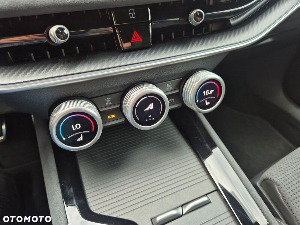 Skoda Superb 2.0 TSI Sportline DSG - 36