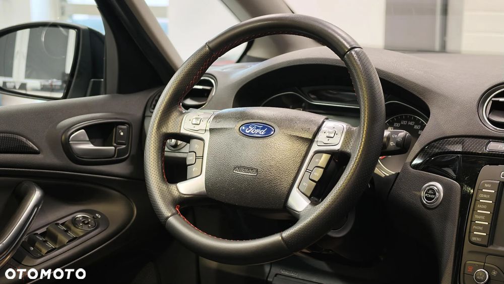 Ford S-Max - 19
