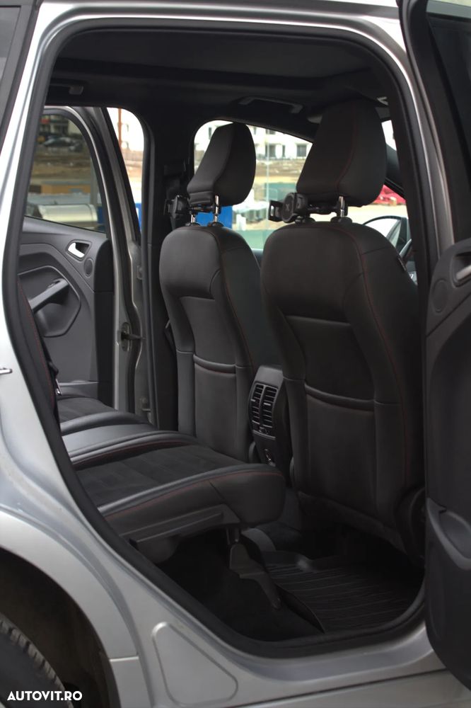 Ford Kuga 2.0 TDCi 4WD Powershift ST-Line - 8