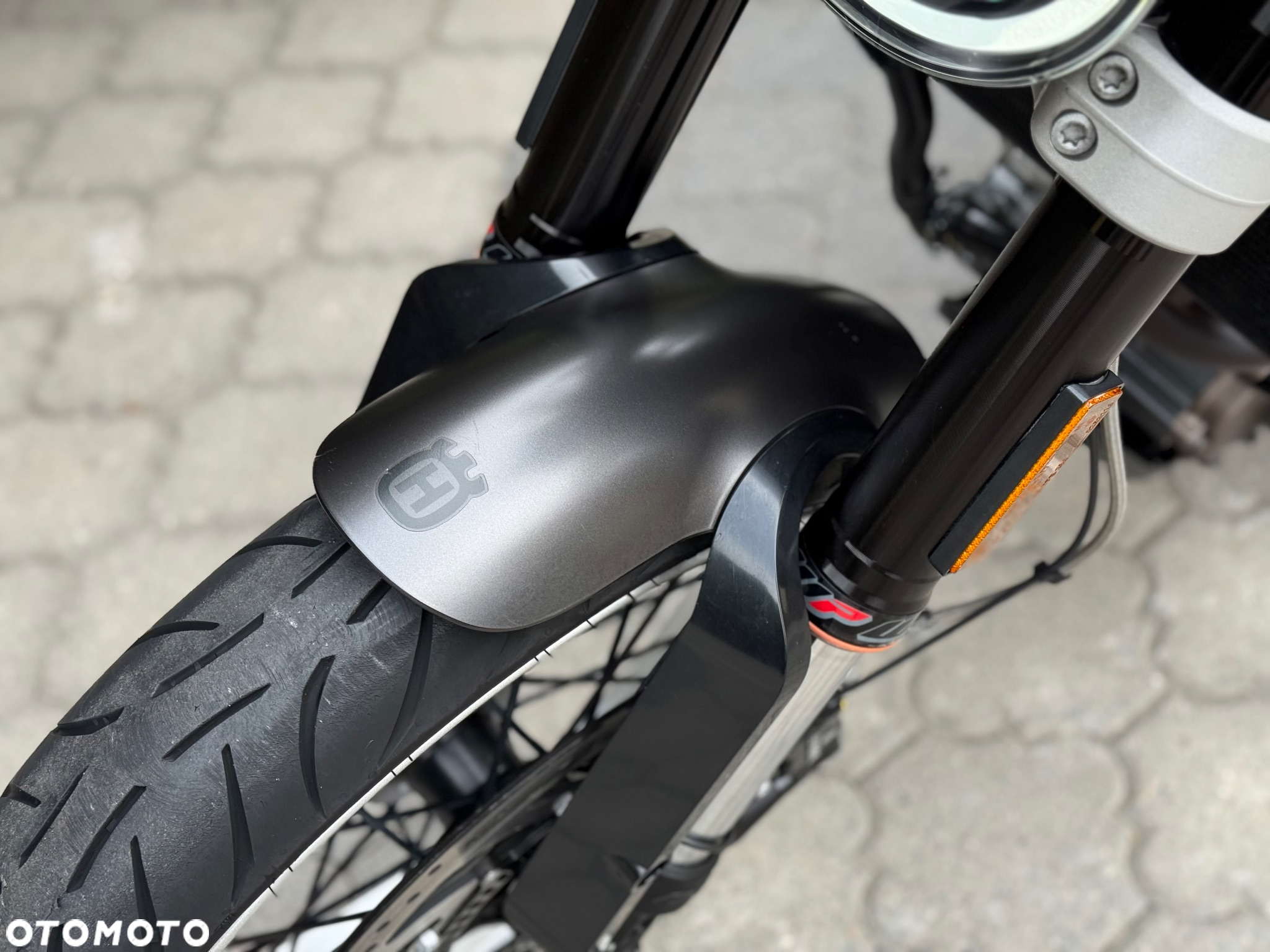 Husqvarna Svartpilen - 26