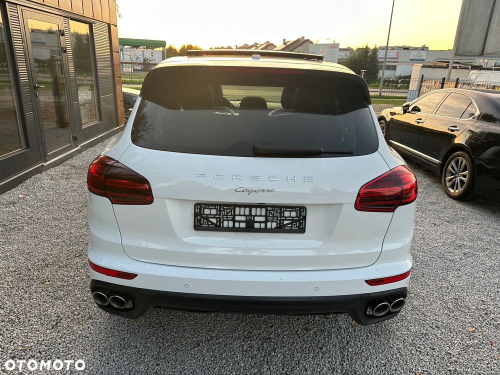 Porsche Cayenne - 6