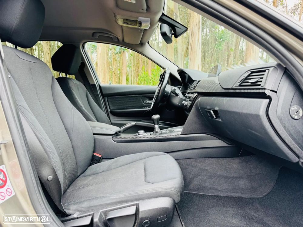 BMW 320 d Line Sport Shadow - 36