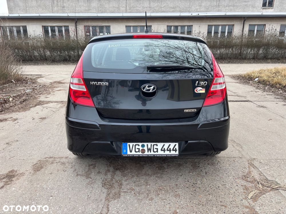 Hyundai i30 i30cw 1.6 CRDi FIFA WM Edition - 6