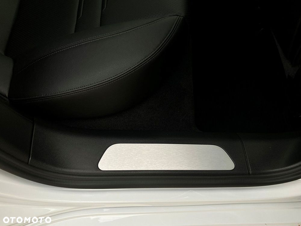 Porsche Panamera - 21