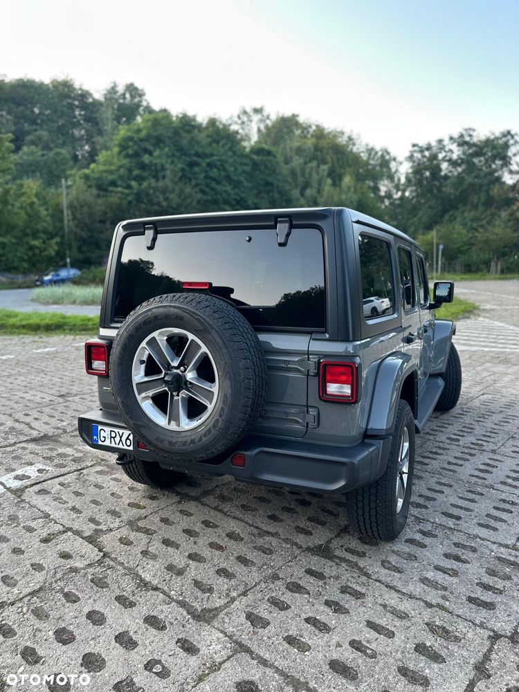 Jeep Wrangler - 34