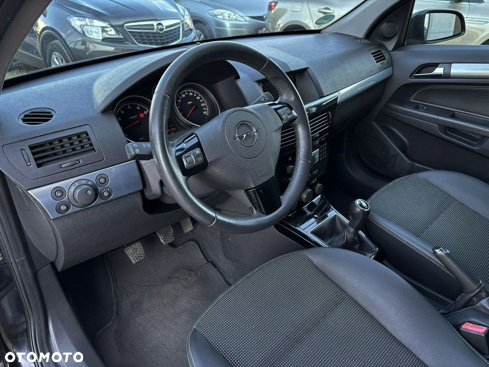 Opel Astra 1.4 Innovation 110 Jahre - 13