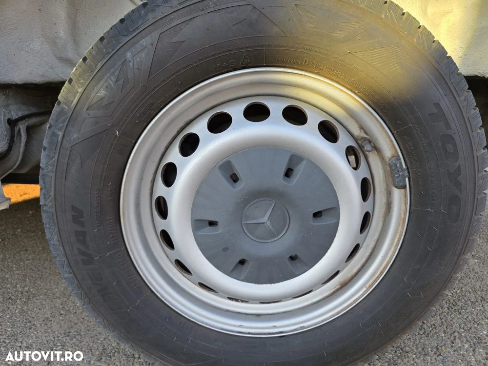 Mercedes-Benz SPRINTER - 29