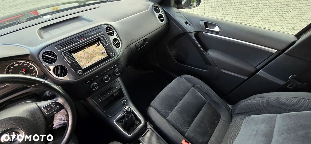 Volkswagen Tiguan 2.0 TDI SCR 4MOTION BlueMotion Technology Sport & Style - 40